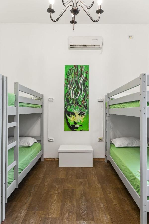 Friends Hostel Bükreş Dış mekan fotoğraf