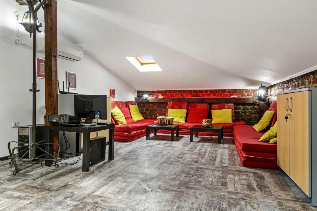 Friends Hostel Bükreş Dış mekan fotoğraf